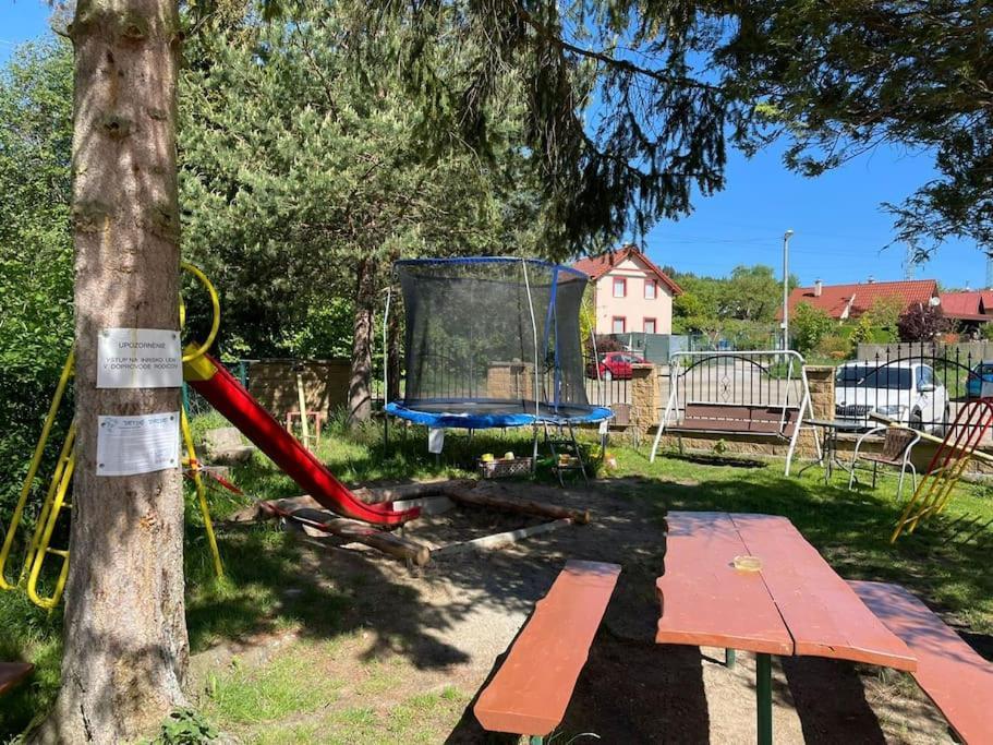 Izba Juliana V Penzione Pod Smrekom 马汀 外观 照片